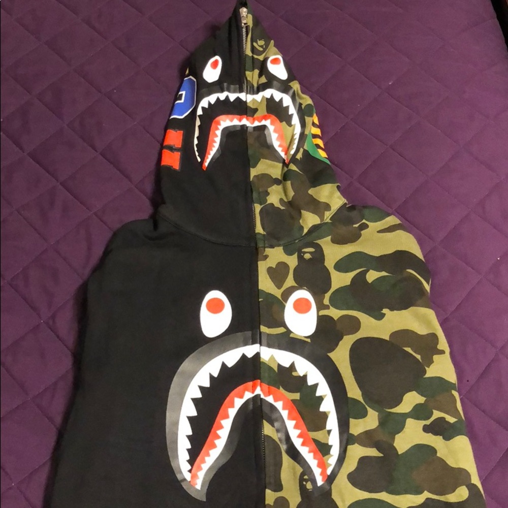 Size Large Bape Hoodie